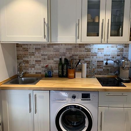 Cosy Apartment In L Escala, 7 Mins Walk To The Closest Beach, Riells L' Escala Zewnętrze zdjęcie