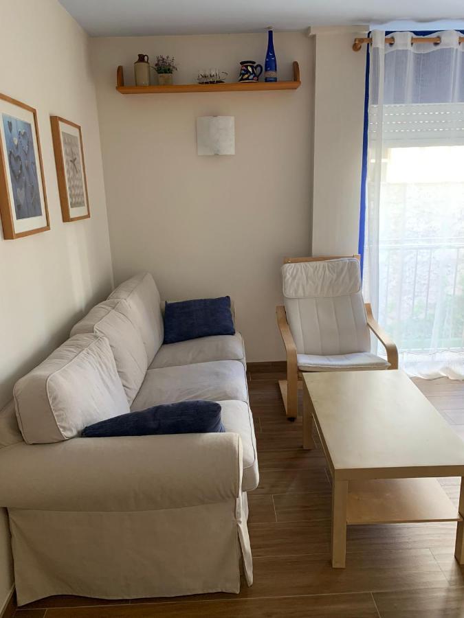 Cosy Apartment In L Escala, 7 Mins Walk To The Closest Beach, Riells L' Escala Zewnętrze zdjęcie