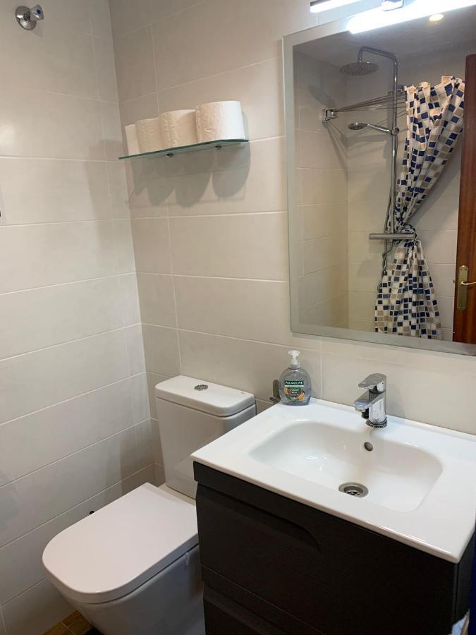 Cosy Apartment In L Escala, 7 Mins Walk To The Closest Beach, Riells L' Escala Zewnętrze zdjęcie